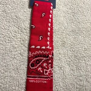 George Red Paisley 100% Cotton Bandana Scarf. NWT